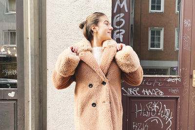 TREND / Teddy-Mäntel & Faux Fur Jackets für den Winter 2023