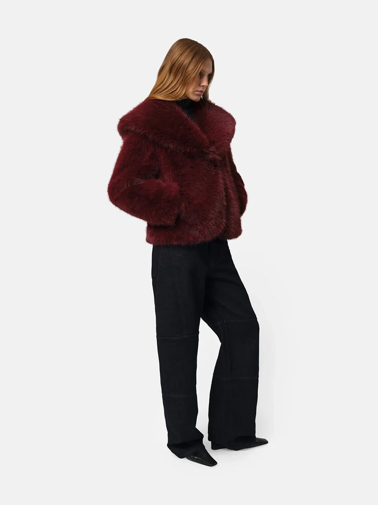 APPARIS – Capricorn Store